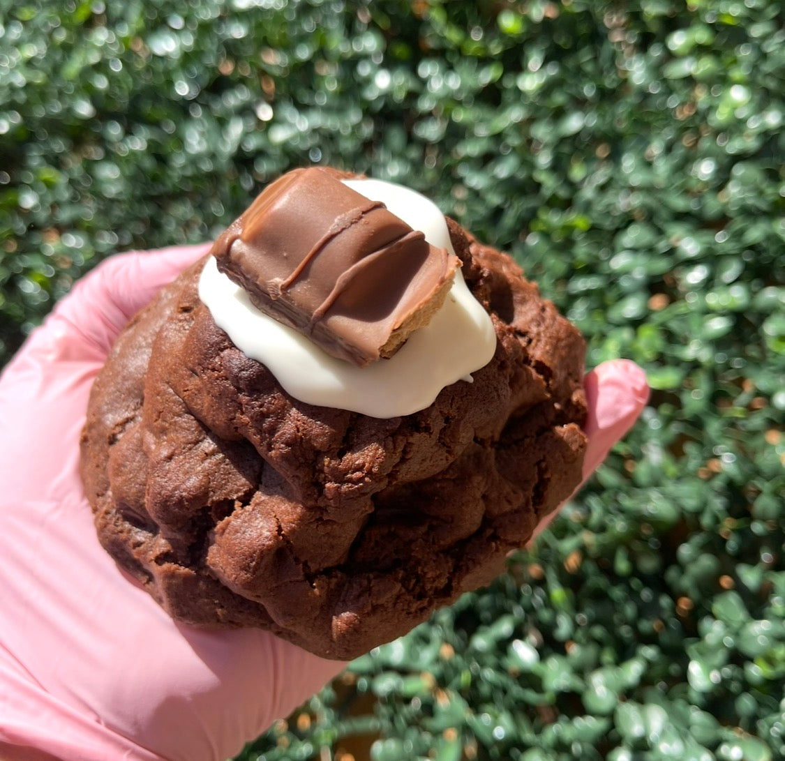 Chocolate Kinder Bueno cookie