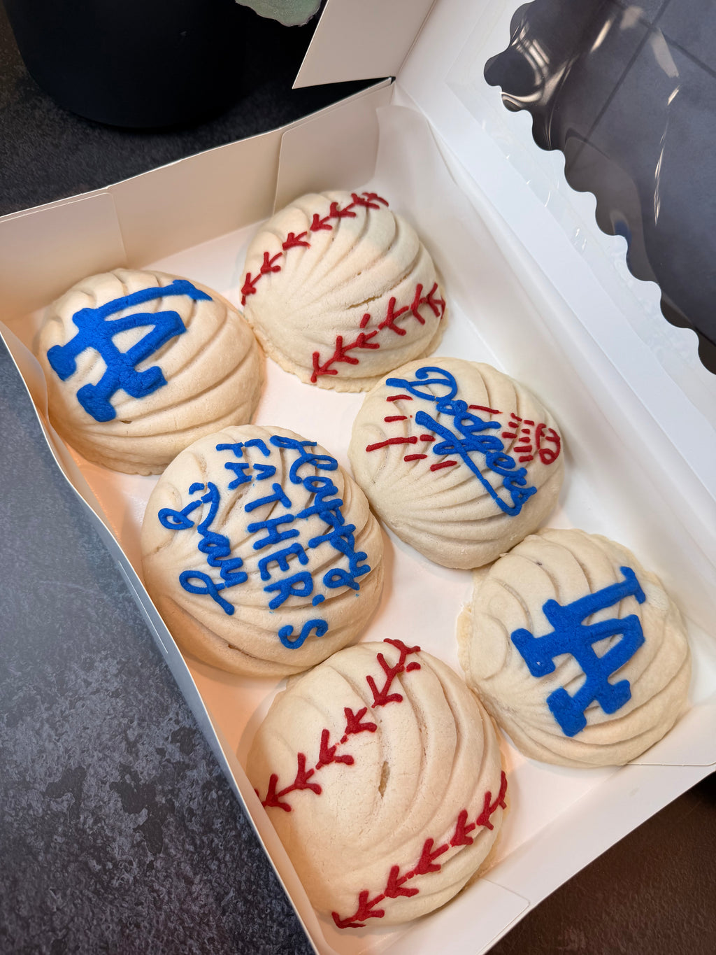 ⚾ LA Dodgers Father’s Day Conchas