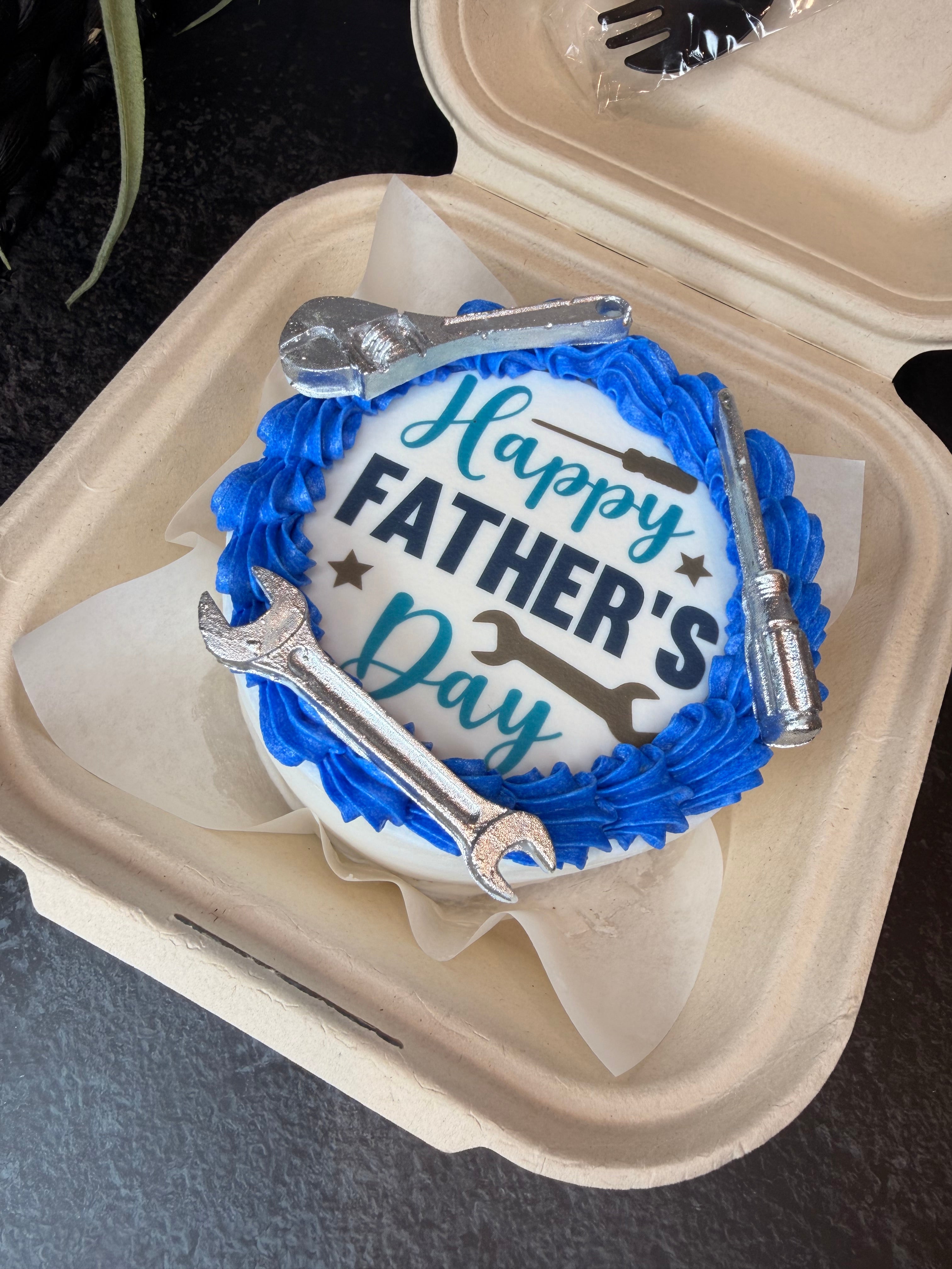 🔧 Father’s Day Vanilla Bento Cake