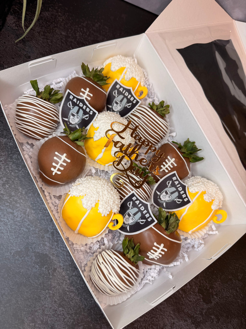 🏈🍺 Father’s Day Football & Beers Strawberries